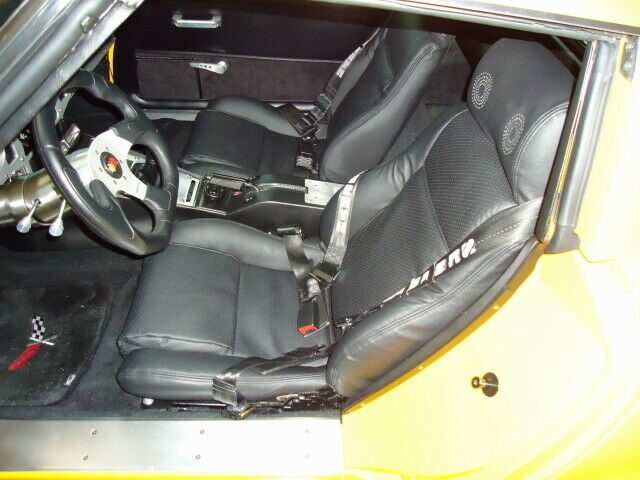 Chevrolet Corvette 1972 image number 36