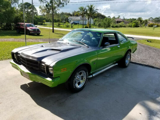 Plymouth Road Runner 1976 image number 26