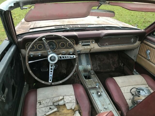 Ford Mustang 1966 image number 19