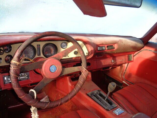 Chevrolet Camaro 1976 image number 25