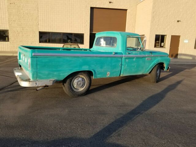 Ford F-250 1965 image number 0