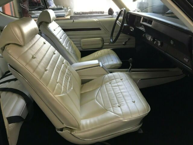 Oldsmobile 442 1970 image number 38
