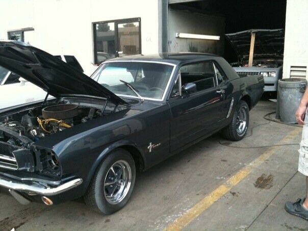 Ford Mustang 1965 image number 2