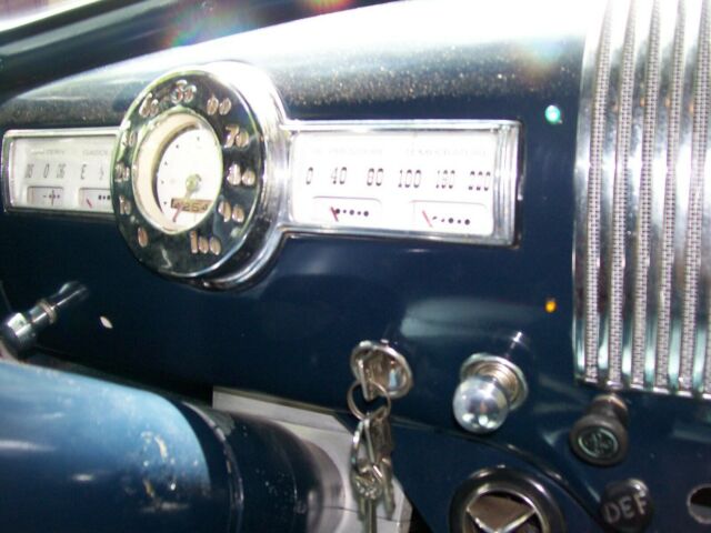 Pontiac 2 Door 1940 image number 26