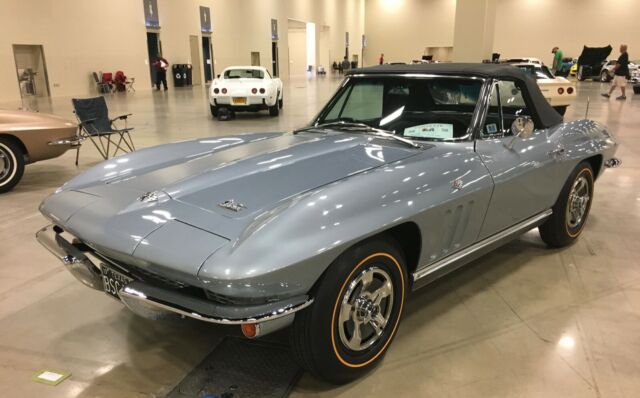 Chevrolet Corvette 1966 image number 15