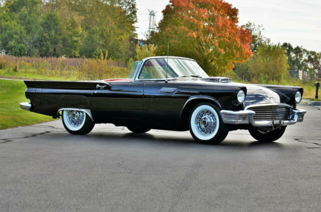 Ford Thunderbird 1957 image number 20