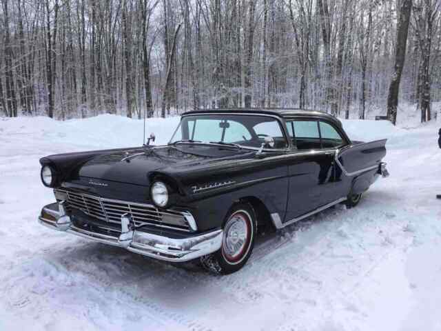 Ford Fairlane 1957 image number 27