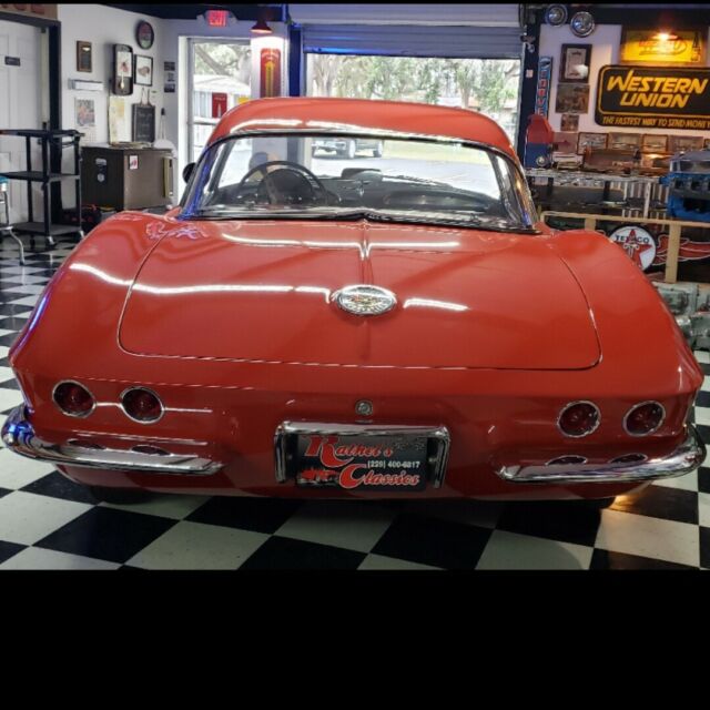 Chevrolet Corvette 1962 image number 4