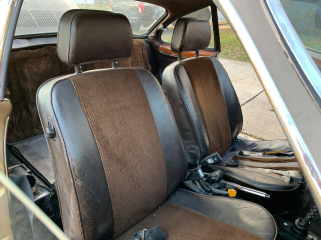 Volkswagen Karmann Ghia 1974 image number 39