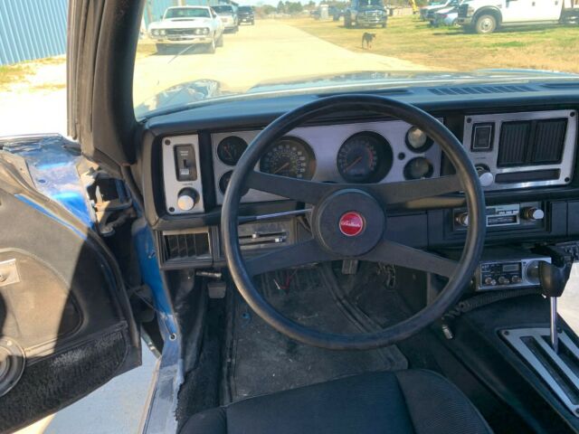 Chevrolet Camaro 1979 image number 12