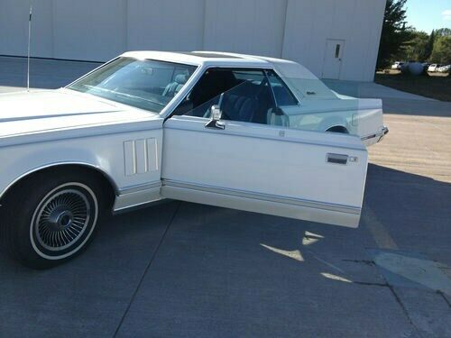 Lincoln Mark Series 1979 image number 4