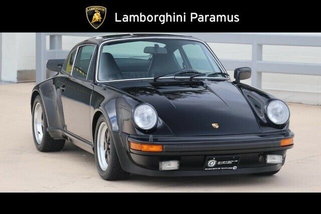 Porsche 911 1977 image number 0