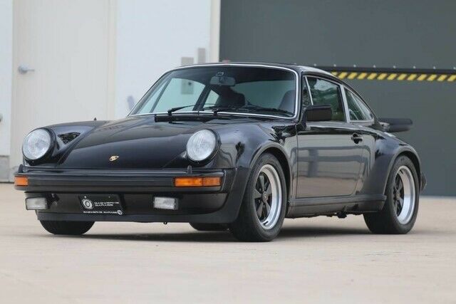 Porsche 911 1977 image number 10