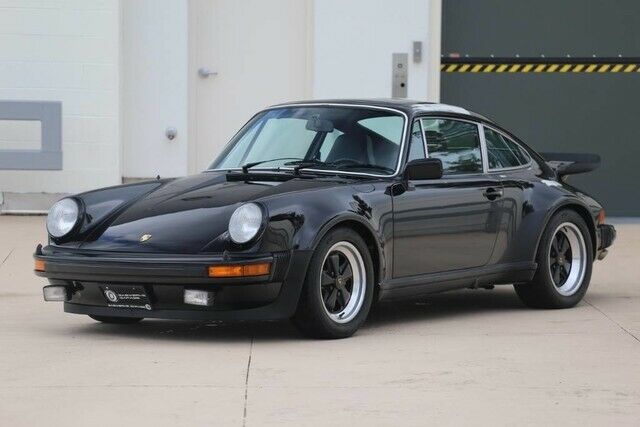 Porsche 911 1977 image number 9