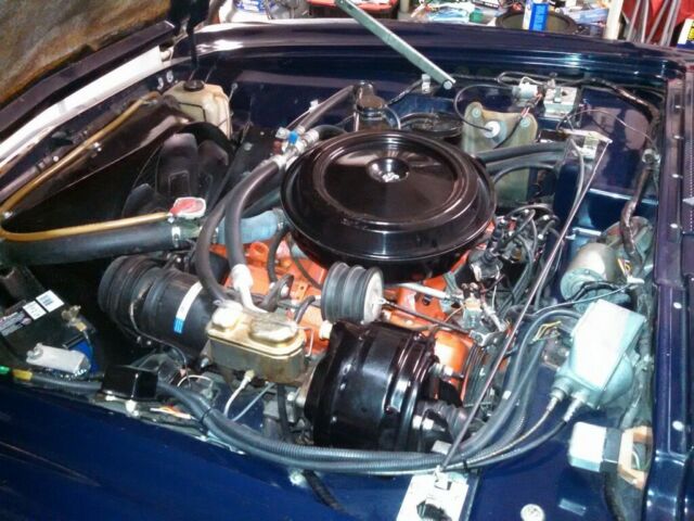 Studebaker Avanti 1974 image number 18