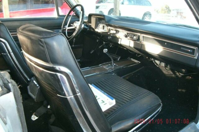 Plymouth VIP 1966 image number 10