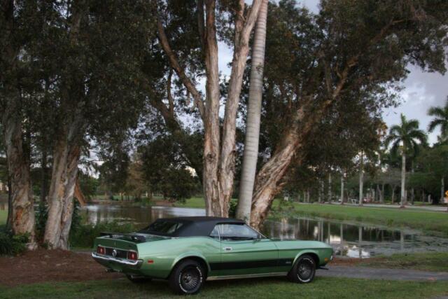 Ford Mustang 1972 image number 21
