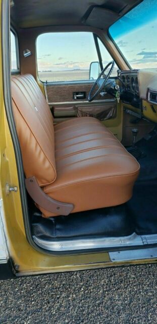 Chevrolet C/K Pickup 2500 1976 image number 20