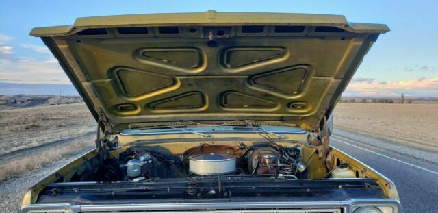 Chevrolet C/K Pickup 2500 1976 image number 21