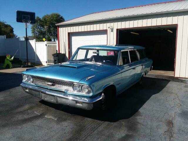 Ford Galaxie 1963 image number 13