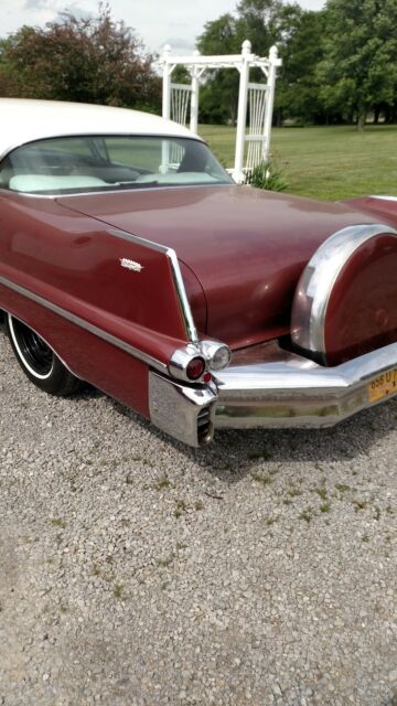 Cadillac DeVille 1957 image number 2
