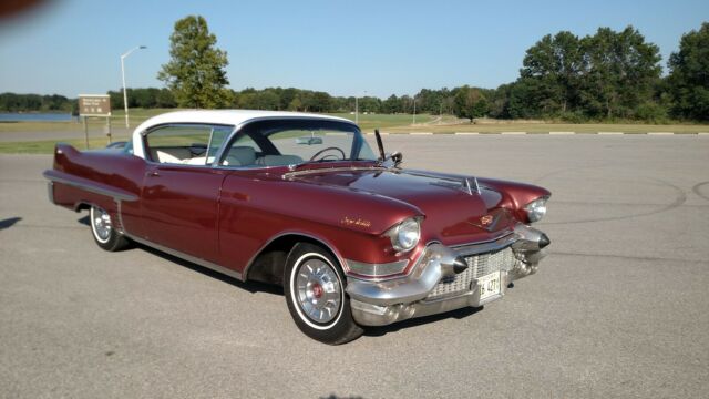 Cadillac DeVille 1957 image number 25