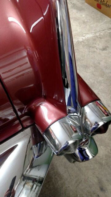 Cadillac DeVille 1957 image number 39