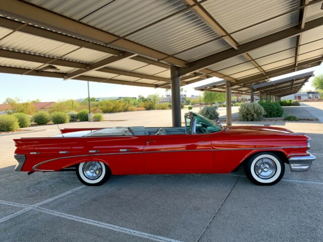 Pontiac Bonneville 1959 image number 10