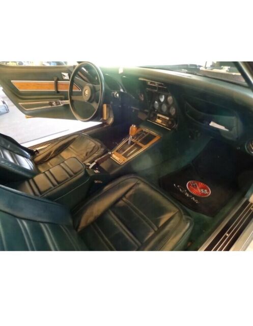 Chevrolet Corvette 1976 image number 12