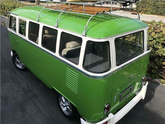 Volkswagen Bus/Vanagon 1973 image number 19