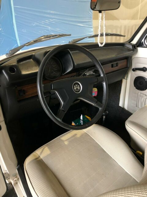 Volkswagen Beetle - Classic 1976 image number 10