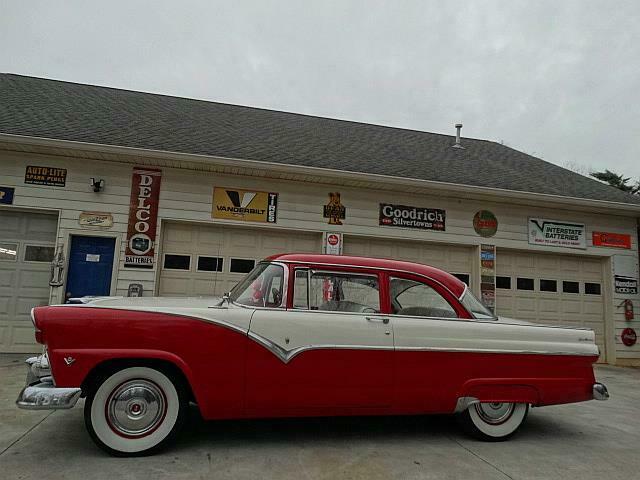 Ford Fairlane 1955 image number 15