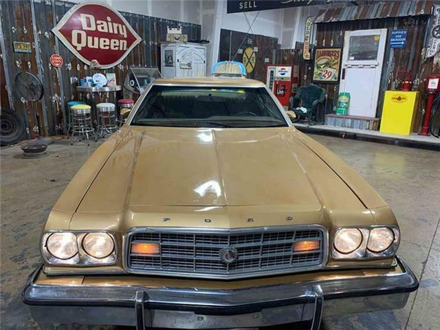 Ford Torino 1973 image number 26