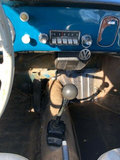 Volkswagen Karmann Ghia 1965 image number 44