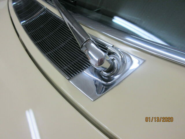 Cadillac DeVille 1962 image number 31