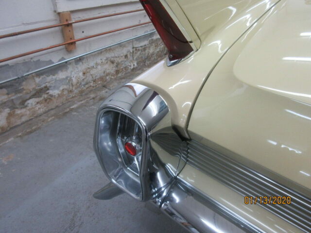 Cadillac DeVille 1962 image number 6