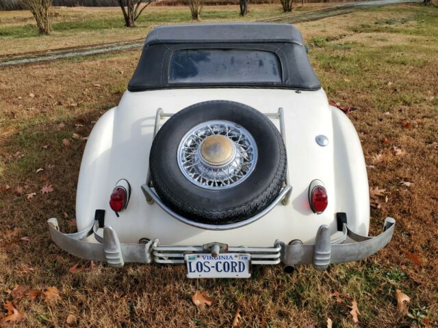 Cord CONVERTIBLE 1969 image number 5
