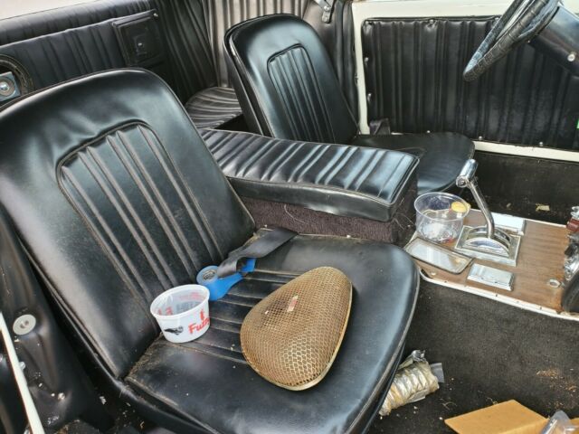 Cord CONVERTIBLE 1969 image number 9