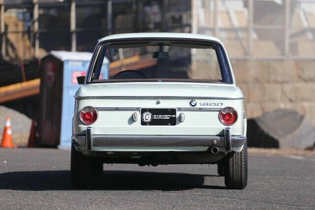 BMW 1600 1968 image number 19