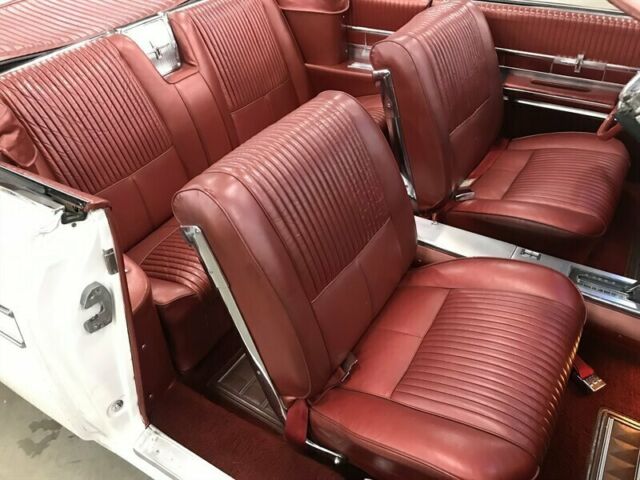 Oldsmobile Starfire 1963 image number 10
