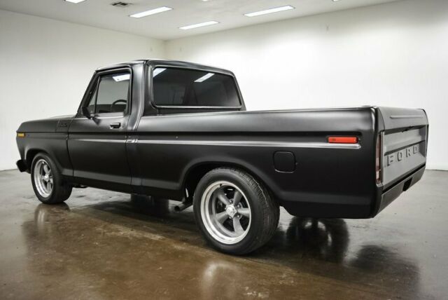 Ford F-100 1977 image number 4