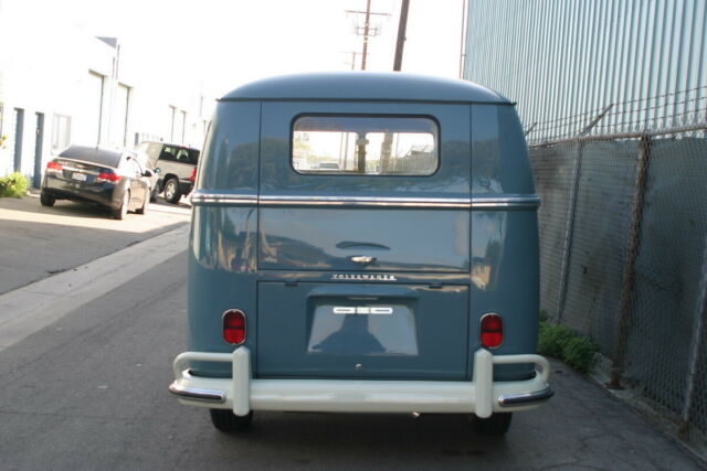 Volkswagen Bus/Vanagon 1963 image number 46