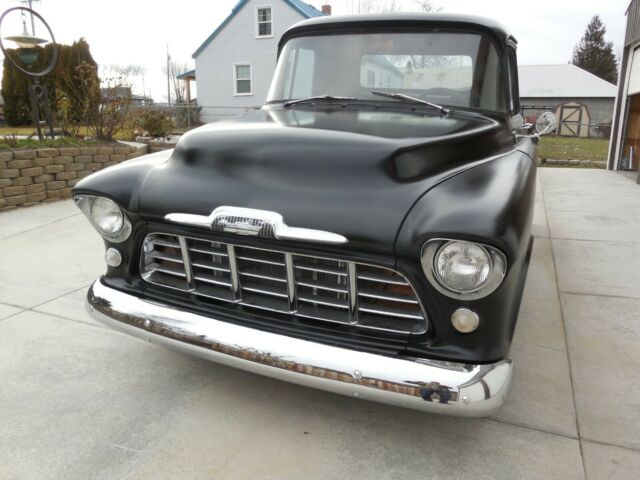 Chevrolet C/K Pickup 1500 1956 image number 2