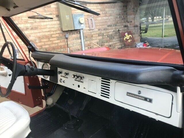 Ford Bronco 1975 image number 30