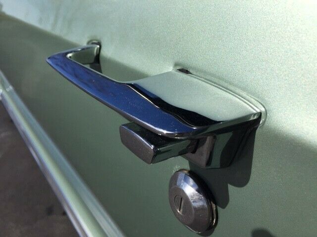 Dodge Polara 1965 image number 9