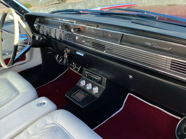 Lincoln Continental 1964 image number 32