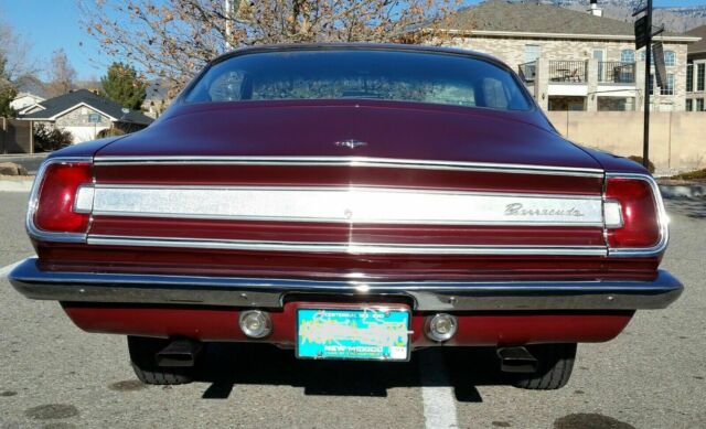 Plymouth Barracuda 1967 image number 13