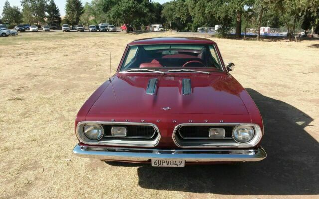 Plymouth Barracuda 1967 image number 7