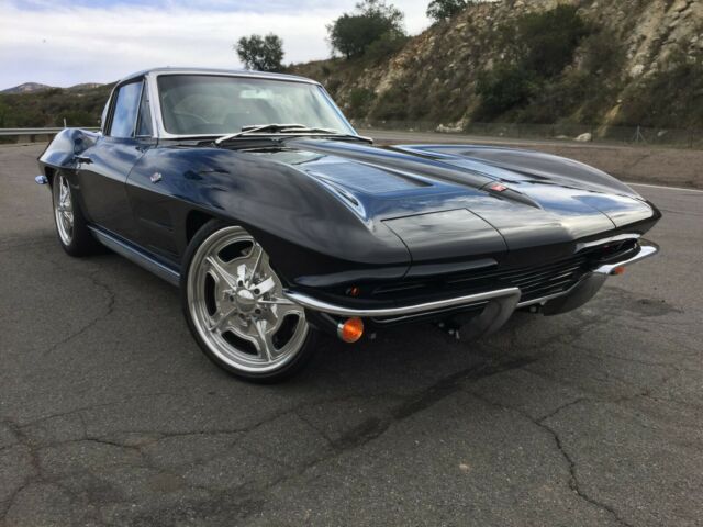Chevrolet Corvette 1963 image number 10