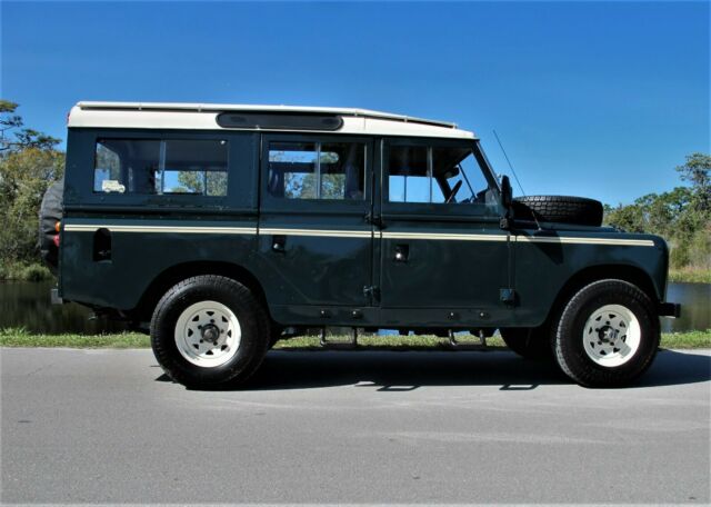 Land Rover Defender 1965 image number 6